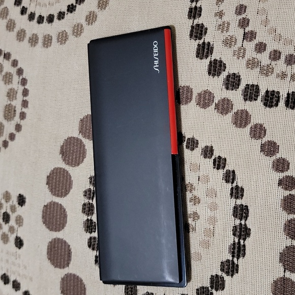 Shiseido Essential Eyshadow Eye Palette - Picture 2 of 3